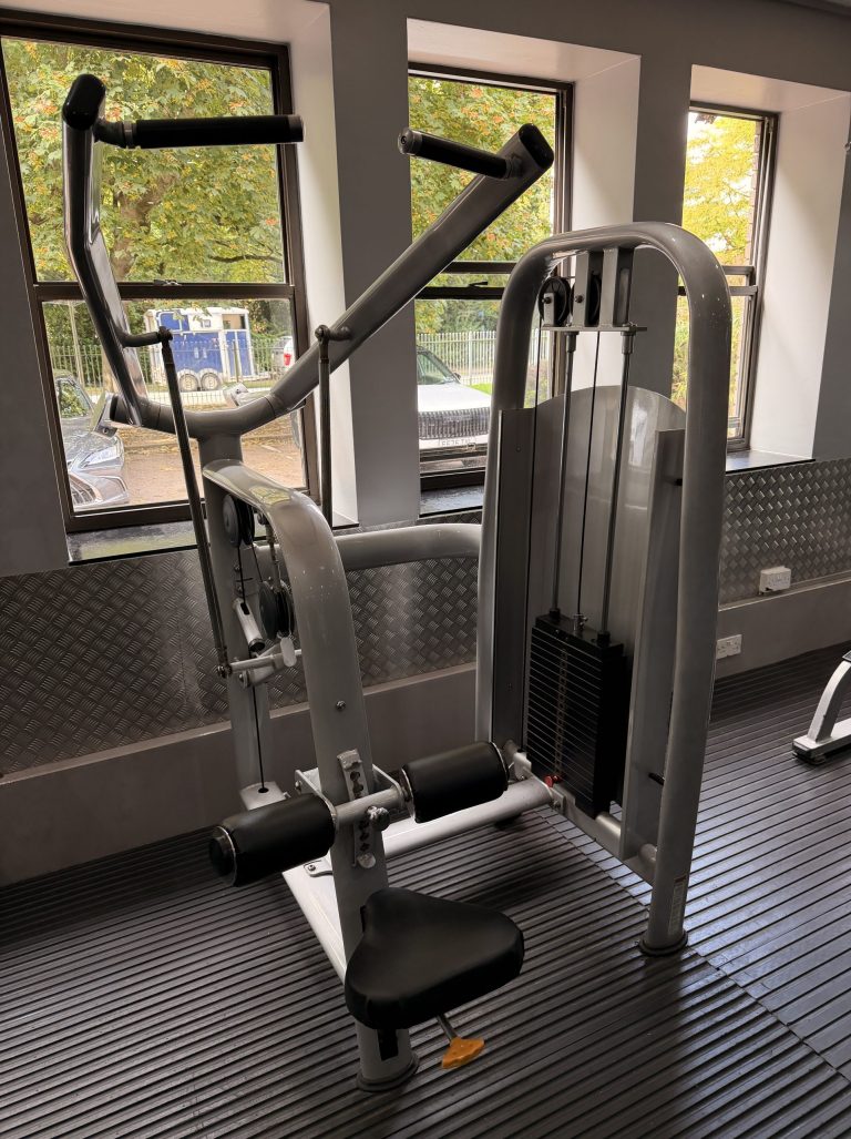 Pull down machine