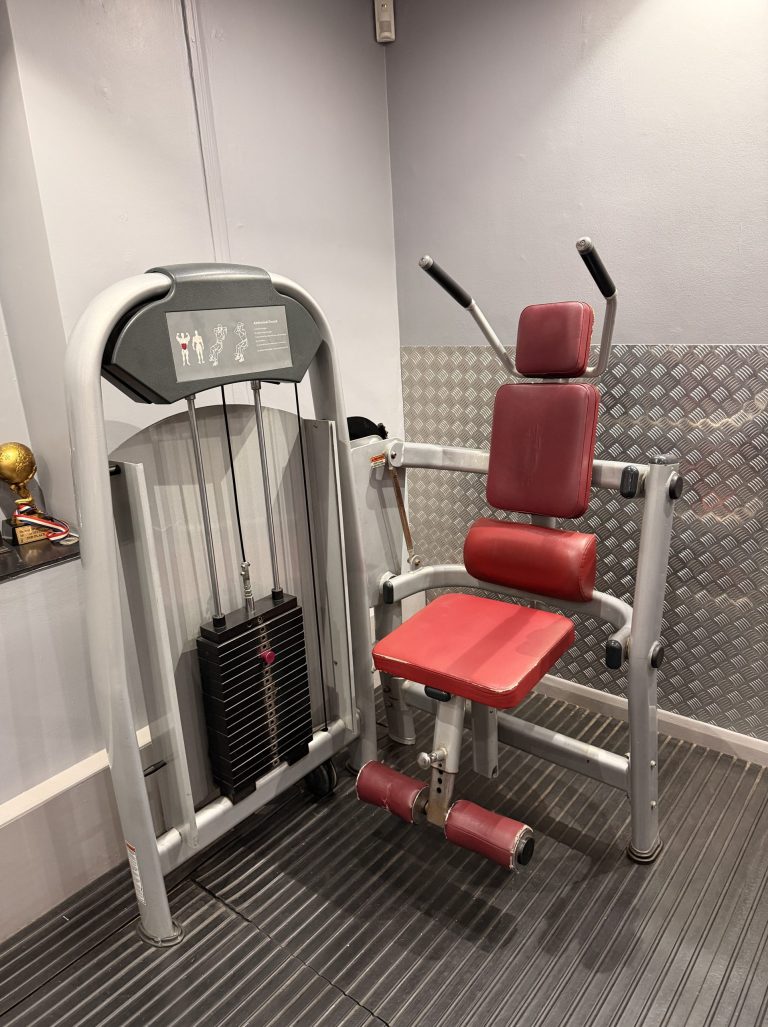 Ab crunch machine